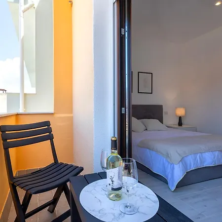 Apartman Attico 29 *